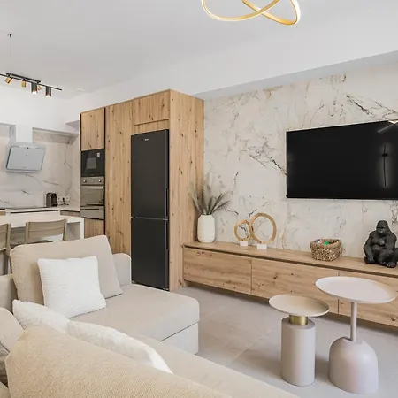 Infinity Luxury Apartament *